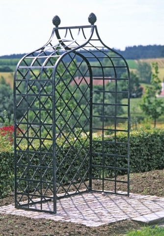 Englische Rosenlaube Metall Schwarz bei Aufbau Englische Rosenlaube Metall Schwarz bei Aufbau