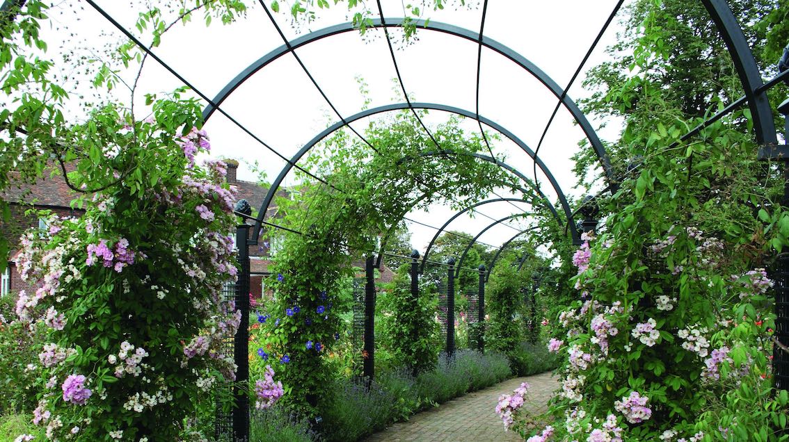 Metallist arkaad hotelli - pargi - sanatooriumi jaoks