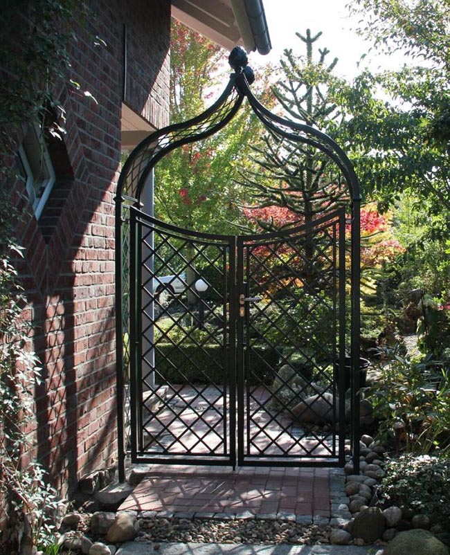 Aiauksega separoosikaar Aiauksega separoosikaar