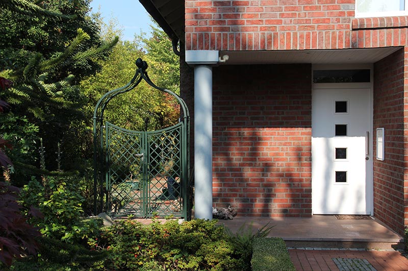 Kahe tiibväravaga sepa rooskaar Kahe tiibväravaga sepa rooskaar