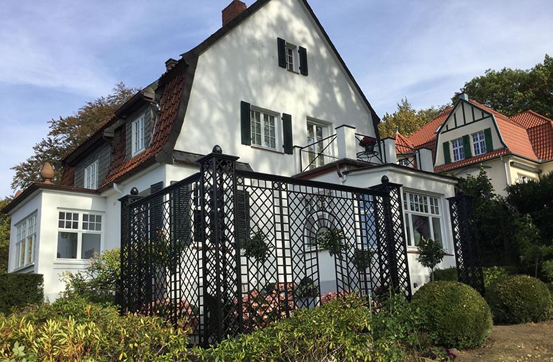 Esinduslik sepistatud tara prantsuse treillaažide kujunduses