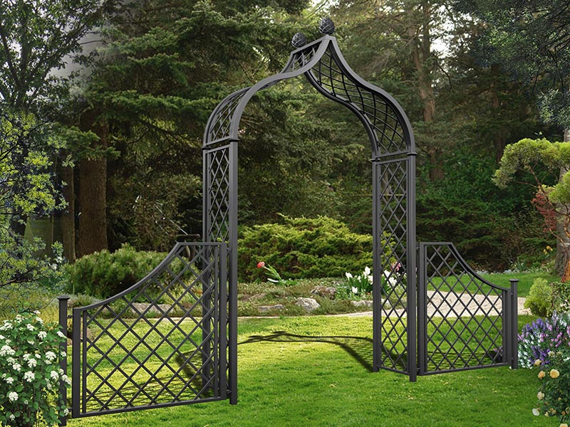 Viktorianischer Metall Rosenbogen mit Gartenzaun