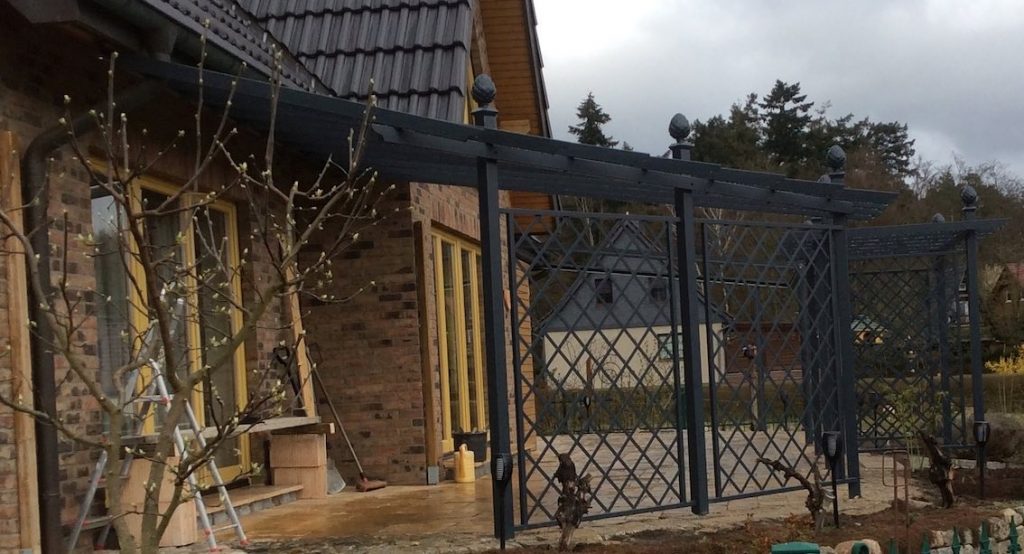 Metall Pergola Piemont mit Rankgitter