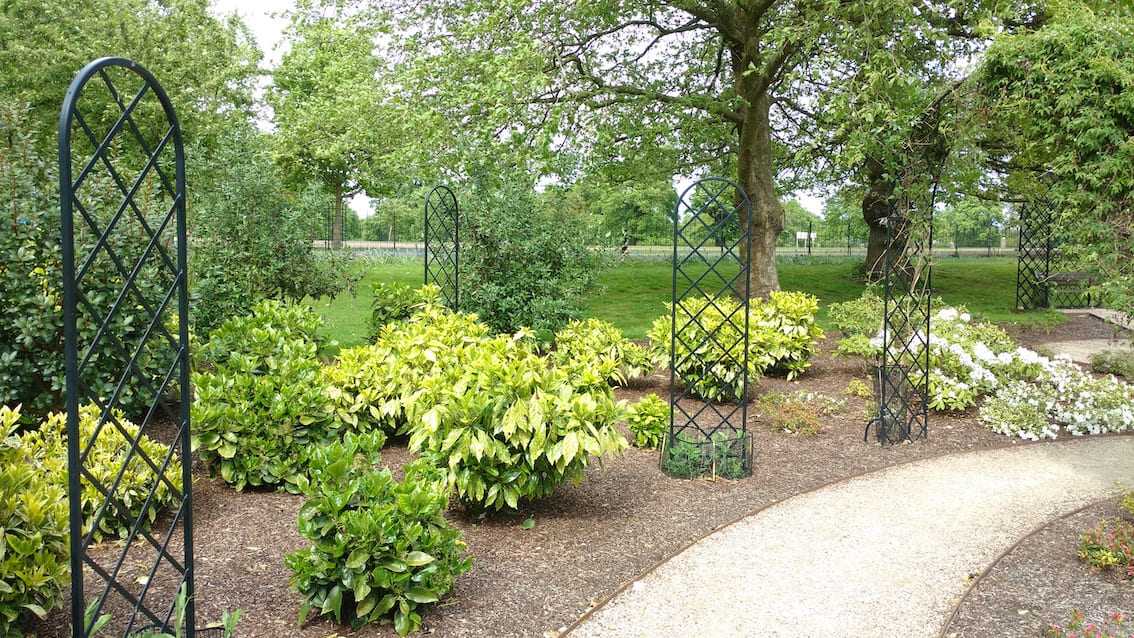 Rankhilfe Beekmann Metall für Blumen und Rosen