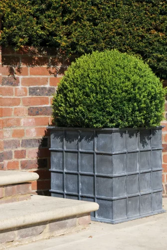 Mittlerer Eckiger Sienna Pflanzkübel