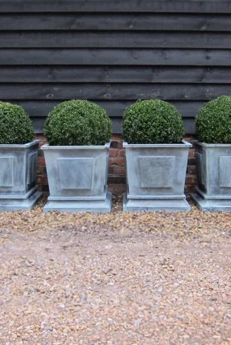 Kleiner Empire Pflanzkübel