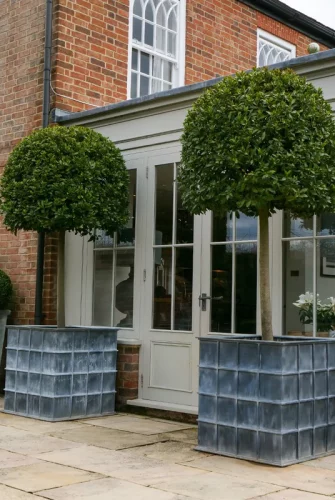 Großer Eckiger Sienna Pflanzkübel