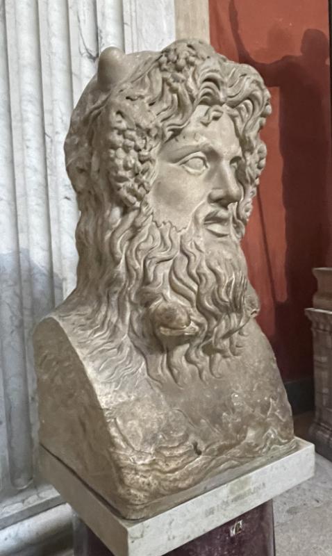 Tundmatu merejumala büst – külgperspektiiv koos üksikasjaliku juuste ja krooniga © Classic-Garden-Elements