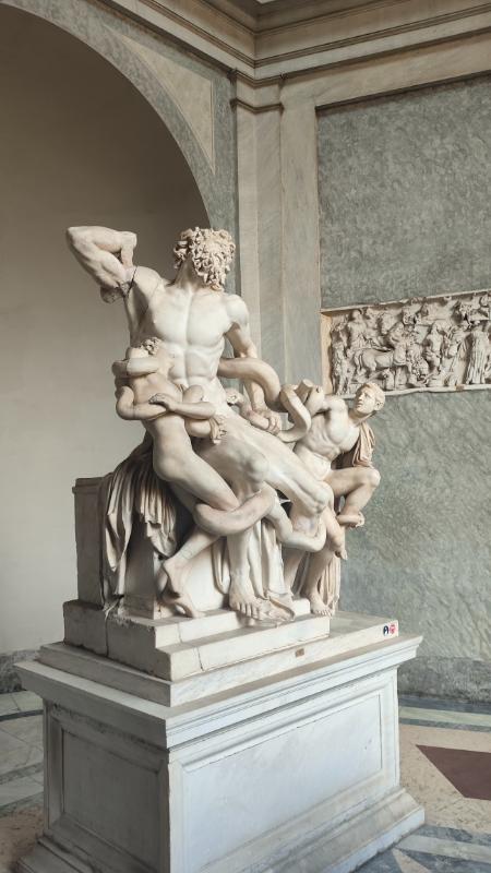 Laocoon Group – külgvaade reljeefiga taustal, hellenistliku liikumise kehastus © Classic-Garden-Elements Laocoon Group – külgvaade reljeefiga taustal, hellenistliku liikumise kehastus © Classic-Garden-Elements