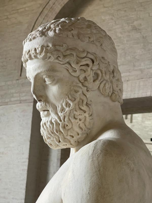 Müncheni kuningas – pea, selja ja õlgade külgvaade © Classic Garden Elements (3) Müncheni kuningas – pea, selja ja õlgade külgvaade © Classic Garden Elements (3)